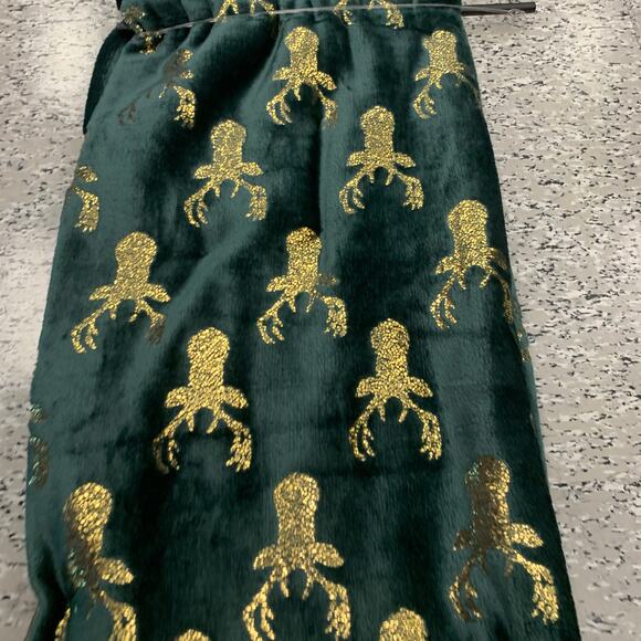 Adirondack Christmas Reindeer Printed Metallic Gold Green Plush Throw Blanket - Picture 6 of 10